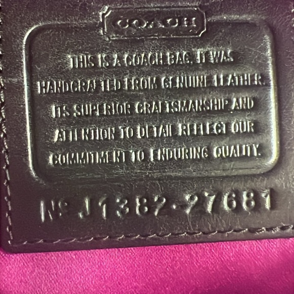 🔥SOLD🔥🔥COACH CARRIE Leather Handbag🔥 - Picture 7 of 10